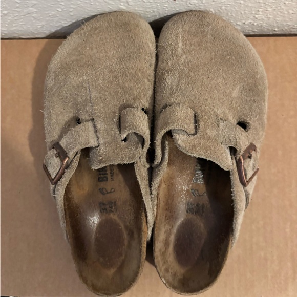Birkenstock Boston Suede Beige Clogs - Picture 1 of 3